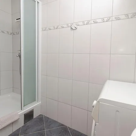 Apartments Amina Daire Vodice
