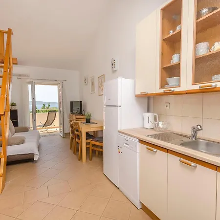 Apartments Amina Daire Vodice